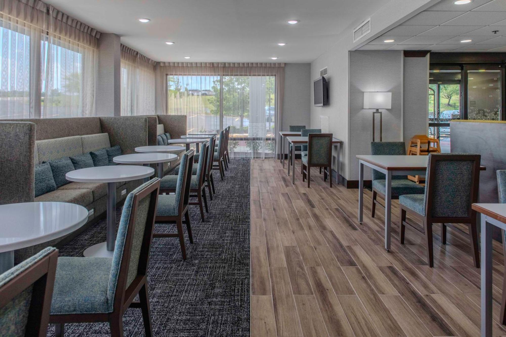 Hampton Inn Detroit Northville Eksteriør billede
