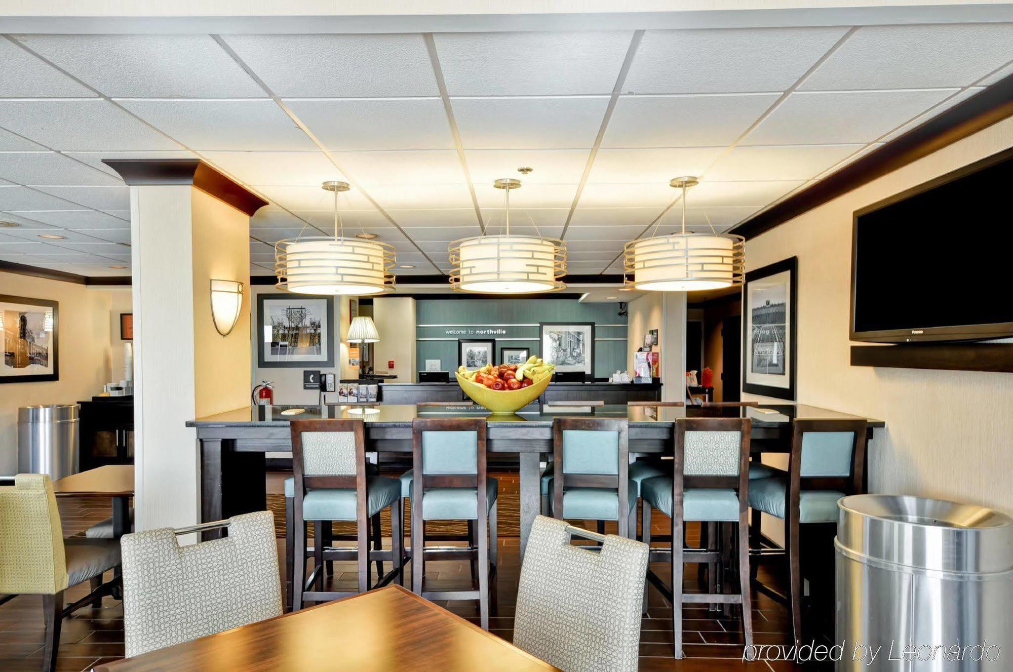 Hampton Inn Detroit Northville Eksteriør billede