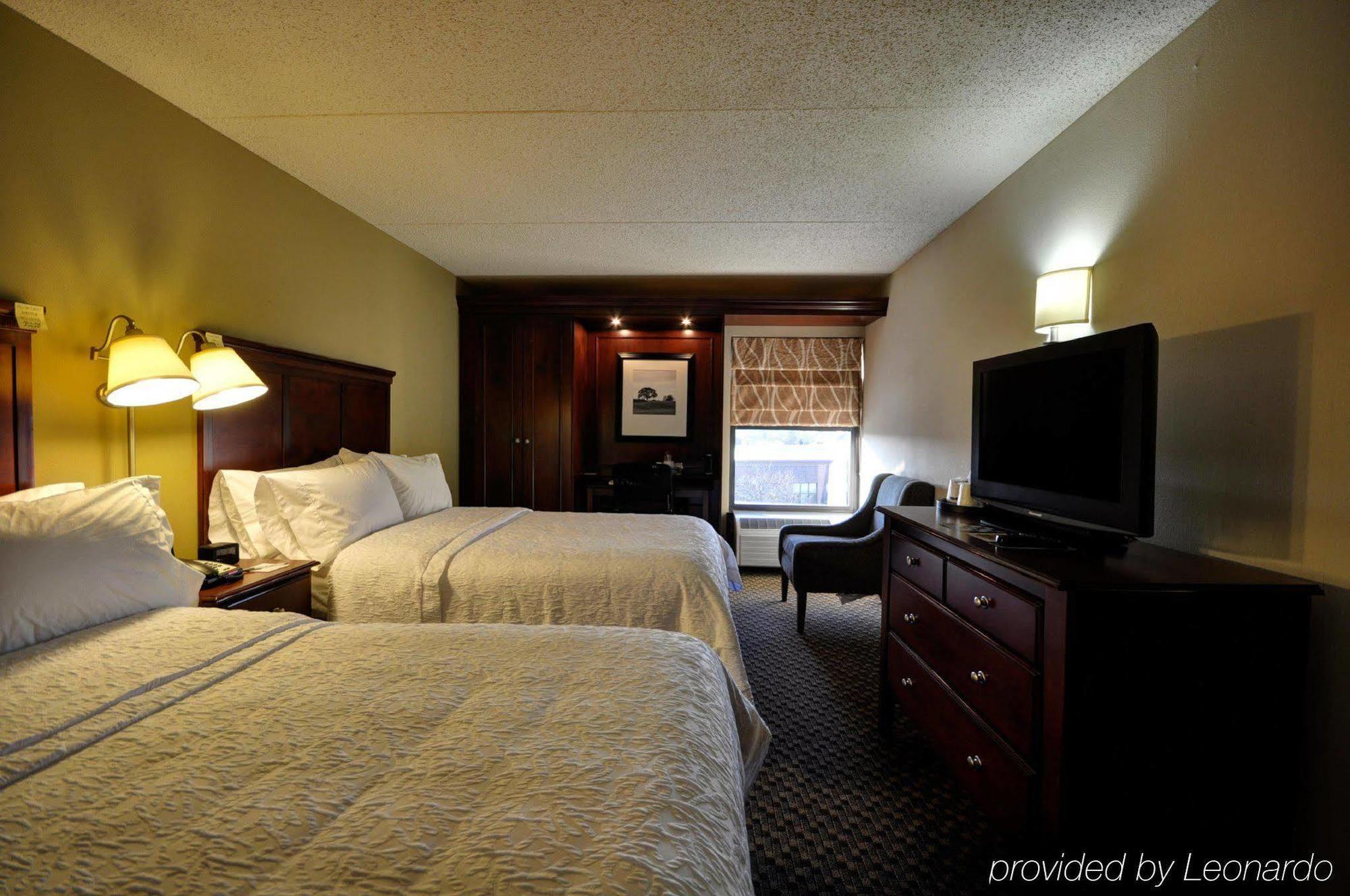 Hampton Inn Detroit Northville Eksteriør billede